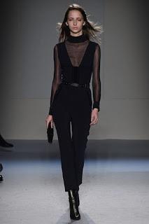 Roland Mouret vuelve a sus raíces para el próximo otoño Roland Mouret vuelve a sus raíces para el próximo otoño