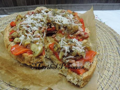 Costrini de pimiento, jamón de pavo, cebolla asada, champiñon y queso. Costrini de pimiento, jamón de pavo, cebolla asada, champiñon y queso.