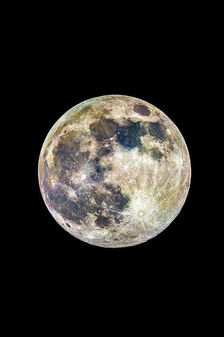 7 claves para aprovechar la energía de la luna llena en Virgo