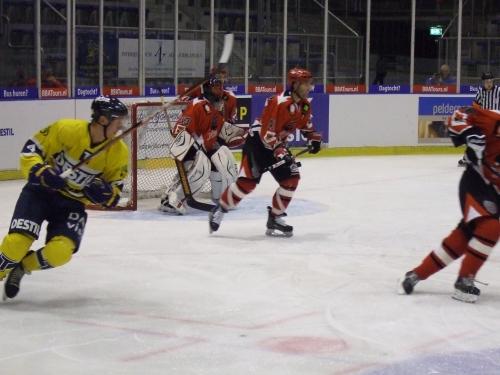 Foto cedida por ACH Jaca Continental Cup: El ACH Jaca cae ante el equipo local del Tilburg Trappers (8-2)