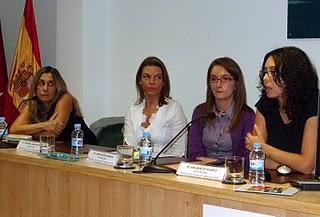 Expertas piden que los psicólogos formen parte de los equipos multidisciplinares que tratan la esclerosis múltiple Expertas piden que los psicólogos formen parte de los equipos multidisciplinares que tratan la esclerosis múltiple