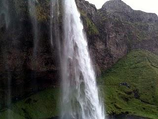 13 de agosto. Geysir, Gullfoss, cráter Kerid, cascada Seljalandsfoss y Skófagoss