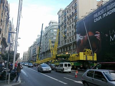 Palacio de la Música, Madrid - Montaje de la grúa torre (II)