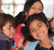 Con tu Aporte Ayudarás a Cumplir el Sueño a un Niño. Aldeas Infantiles · SOS · Argentina