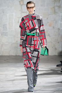 Los bolsos de Loewe centran todas las miradas Los bolsos de Loewe centran todas las miradas