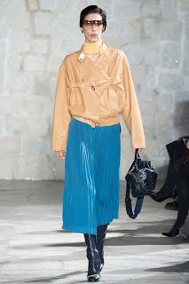 Los bolsos de Loewe centran todas las miradas Los bolsos de Loewe centran todas las miradas