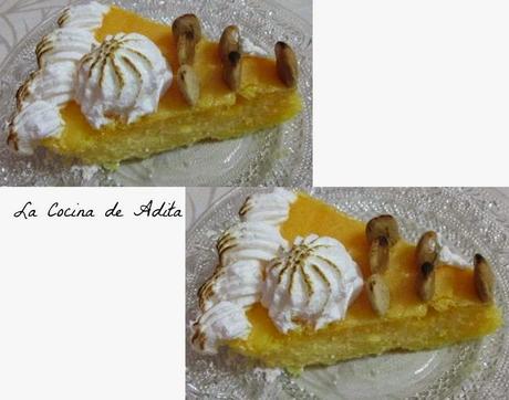 Tarta capuchina decorada con merengue y almendras Tarta capuchina decorada con merengue y almendras