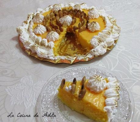 Tarta capuchina decorada con merengue y almendras Tarta capuchina decorada con merengue y almendras