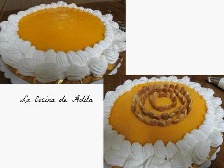 Tarta capuchina decorada con merengue y almendras Tarta capuchina decorada con merengue y almendras