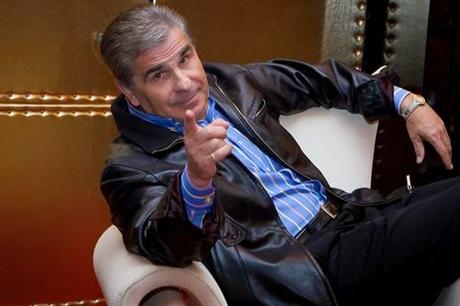 Uno, Pequeño y Libre... Incombustible Pedro Ruíz Uno, Pequeño y Libre... Incombustible Pedro Ruíz