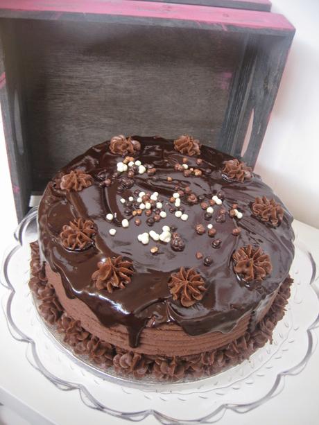 LAYER CAKE TRES CHOCOLATES LAYER CAKE TRES CHOCOLATES