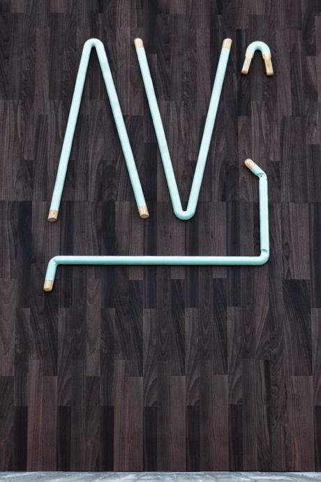 Perchero de diseño, una llama en tu casa. Perchero de diseño, una llama en tu casa.