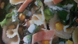 Imagen de Ensalada tibia con lacitos de pasta Imagen de Ensalada tibia con lacitos de pasta