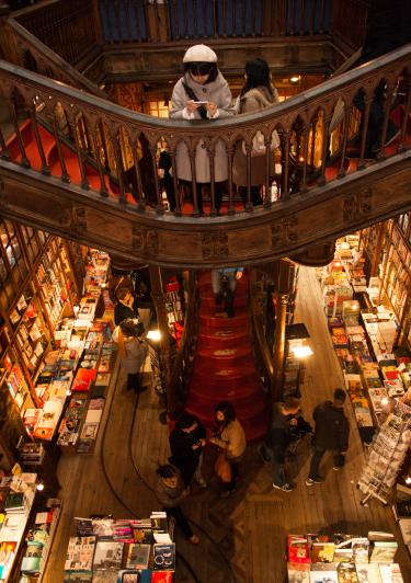 LIBRERIA LELLO 1