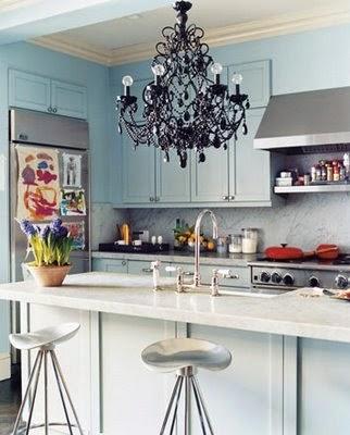 DECORANDO CON LÁMPARAS DE ARAÑA DECORANDO CON LÁMPARAS DE ARAÑA