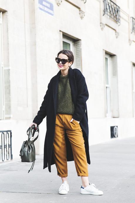 Paris, je t’aime Paris-Green_Sweater-Orange_Trousers-Adidas_Stan_Smith-Ralph_Lauren_Bag-Ricky_Drawsting_Bag-Outfit-Street_Style-PFW-Maxi_Coat-16