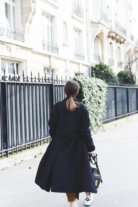 Paris, je t’aime Paris-Green_Sweater-Orange_Trousers-Adidas_Stan_Smith-Ralph_Lauren_Bag-Ricky_Drawsting_Bag-Outfit-Street_Style-PFW-Maxi_Coat-2