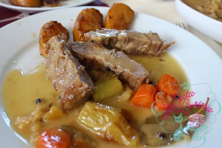 PLUMA IBERICA EN ESCABECHE CON MANZANAS REINETAS PLUMA IBERICA EN ESCABECHE CON MANZANAS REINETAS