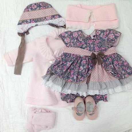 2 LOOKS Y 1 DILEMA 2 LOOKS Y 1 DILEMA