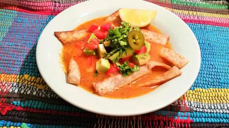 Sopa de tortilla mexicana vegana Sopa de tortilla mexicana vegana