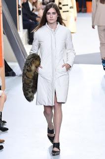 Louis Vuitton presenta su nueva colección Louis Vuitton presenta su nueva colección