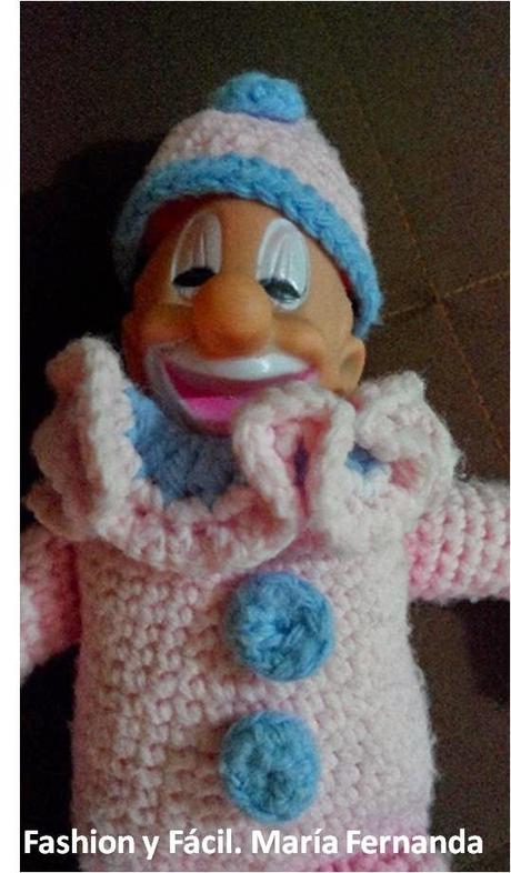 Un payaso tejido a ganchillo. Amigurumi DIY (A crocheted clown) Un payaso tejido a ganchillo. Amigurumi DIY (A crocheted clown)