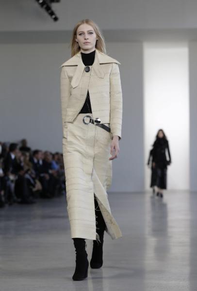 Se clausura la Fashion Week de NY con Calvin Klein roquero y un oscuro Jacobs