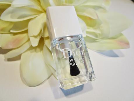 Base Coat, Diorlisse y Top Coat Abricot de Dior...El mejor cuidado para tus uñas. Base Coat, Diorlisse y Top Coat Abricot de Dior...El mejor cuidado para tus uñas.