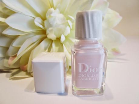 Base Coat, Diorlisse y Top Coat Abricot de Dior...El mejor cuidado para tus uñas. Base Coat, Diorlisse y Top Coat Abricot de Dior...El mejor cuidado para tus uñas.