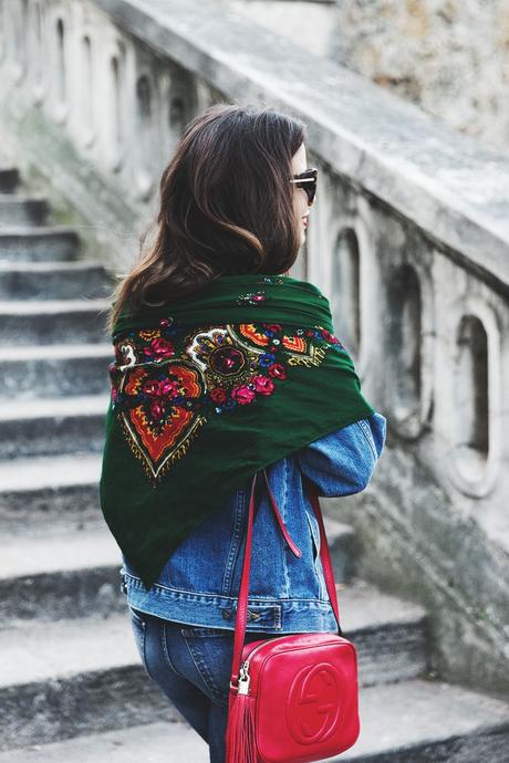 Double_Denim-Vintage_Scarf-ISabel_Marant_Sneakers-Striped_Top-PFW-Paris_Fashion_Week-Street_Style-23