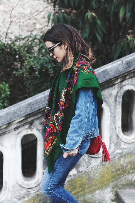 Double_Denim-Vintage_Scarf-ISabel_Marant_Sneakers-Striped_Top-PFW-Paris_Fashion_Week-Street_Style-27