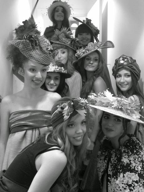 DESFILE 06 DESFILE 06