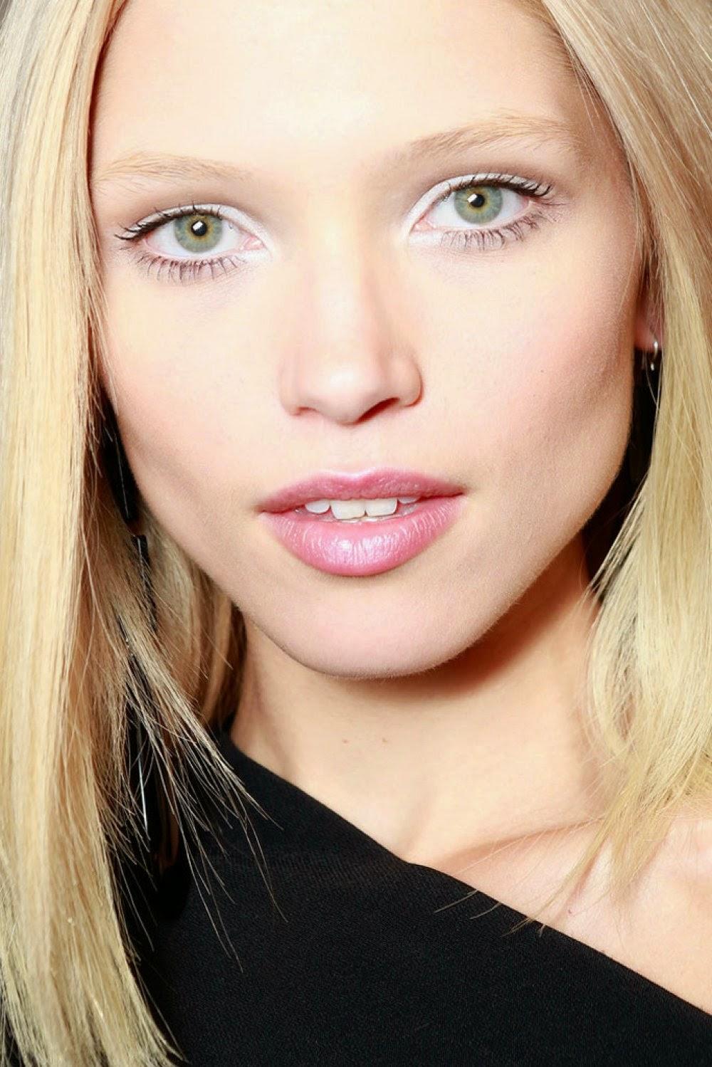 MAQUILLAJE PARA PIELES CLARAS. MAQUILLAJE PARA PIELES CLARAS.