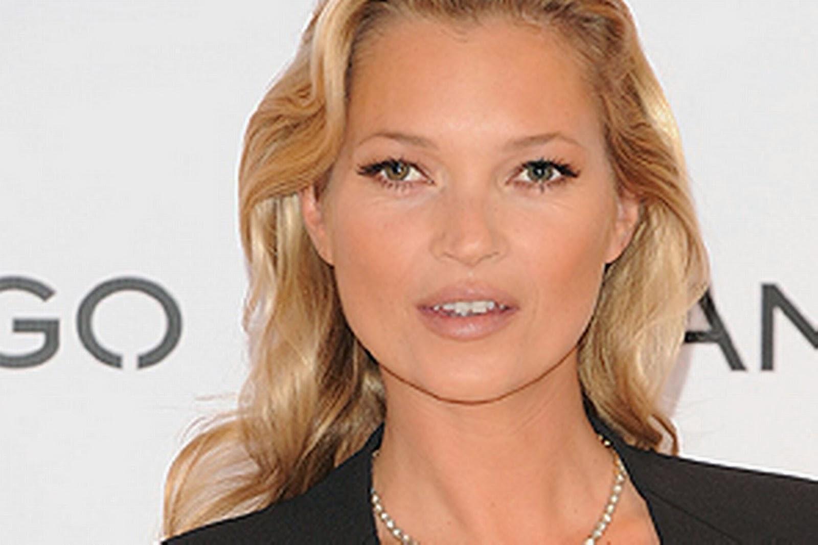 MAQUILLAJE PARA PIELES CLARAS. MAQUILLAJE PARA PIELES CLARAS.