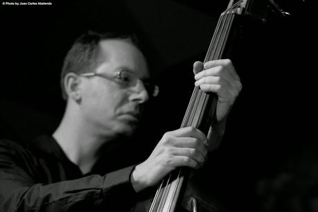 FOTO: AVISHAI COHEN TRIO: Fotos del concierto Jamboree (Barcelona).