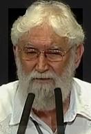 Del Papintern al primereo divino. Que Dios perdone a estos foristas Leonoardo Boff utilizó otro neologismo al margen de Papintern: 'geocidio'.
