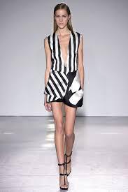 HOY NOS VESTIMOS A RAYAS! COMO COMBINARLAS images (57)