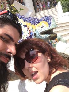 Disfrutando las Vacaciones y la Vuelta Con la salamandrqqa del Park Güell