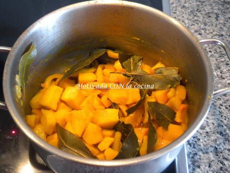 Cazuelada de patatas y calamares Cazuelada de patatas y calamares