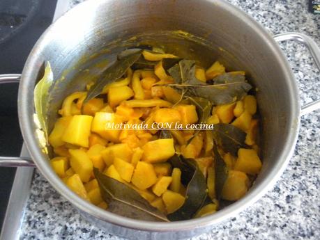 Cazuelada de patatas y calamares Cazuelada de patatas y calamares