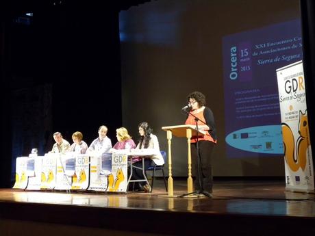 Reconocimiento a la mujer espeleóloga Reconocimiento a la mujer espeleóloga