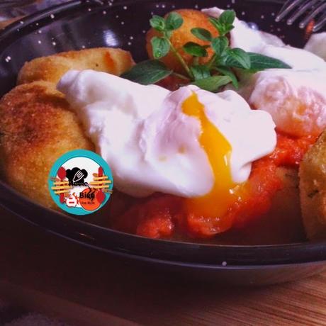 Croquetas de patatas con huevos rotos Croquetas de patatas con huevos rotos