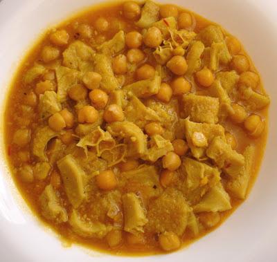 Callos con garbanzos Callos con garbanzos