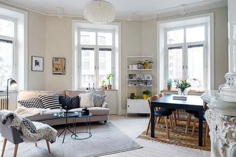 tendencias espacios pequenos 2 muebles ikea interiores estilo nordico escandinavia estilonordico interiores decoracion muebles de ikea interiores decoracion interiores 2 decoracion de salones 2 decoracion cocinas pequenas interiores cocinas negras interiores pisos suecos pisos nórdicos Mezclar elementos de diseño y low cost estilo nórdico escandinavo diseño original decoración decoración low cost decoración de pisos pequeños cajas de madera decoración blog decoración de interiores