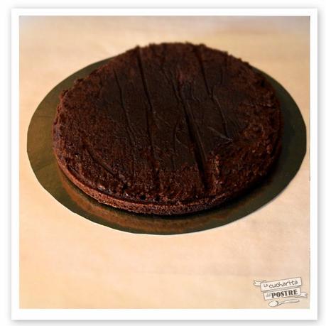 TARTA DE CHOCOLATE NEGRO Y DULCE DE LECHE / DARK CHOCOLATE AND DULCE DE LECHE LAYER CAKE TARTA DE CHOCOLATE NEGRO Y DULCE DE LECHE / DARK CHOCOLATE AND DULCE DE LECHE LAYER CAKE