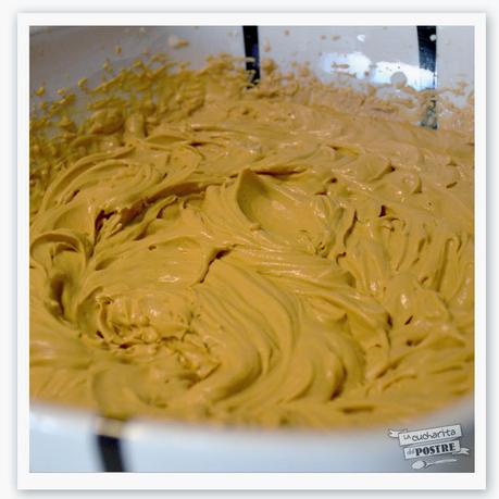 TARTA DE CHOCOLATE NEGRO Y DULCE DE LECHE / DARK CHOCOLATE AND DULCE DE LECHE LAYER CAKE TARTA DE CHOCOLATE NEGRO Y DULCE DE LECHE / DARK CHOCOLATE AND DULCE DE LECHE LAYER CAKE