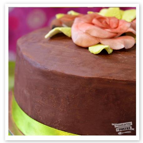 TARTA DE CHOCOLATE NEGRO Y DULCE DE LECHE / DARK CHOCOLATE AND DULCE DE LECHE LAYER CAKE TARTA DE CHOCOLATE NEGRO Y DULCE DE LECHE / DARK CHOCOLATE AND DULCE DE LECHE LAYER CAKE