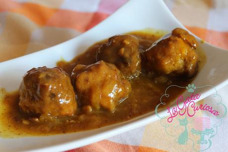 ALBONDIGAS EN SALSA DE CEBOLLA Y AZAFRÁN ALBONDIGAS EN SALSA DE CEBOLLA Y AZAFRÁN