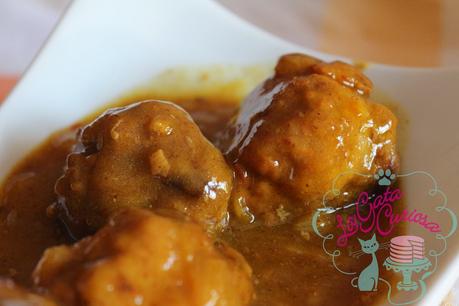 ALBONDIGAS EN SALSA DE CEBOLLA Y AZAFRÁN ALBONDIGAS EN SALSA DE CEBOLLA Y AZAFRÁN