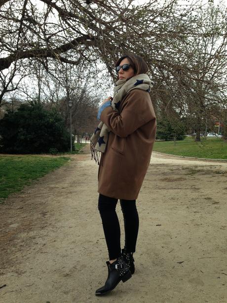 CAMEL STARS .- CAMEL STARS .-